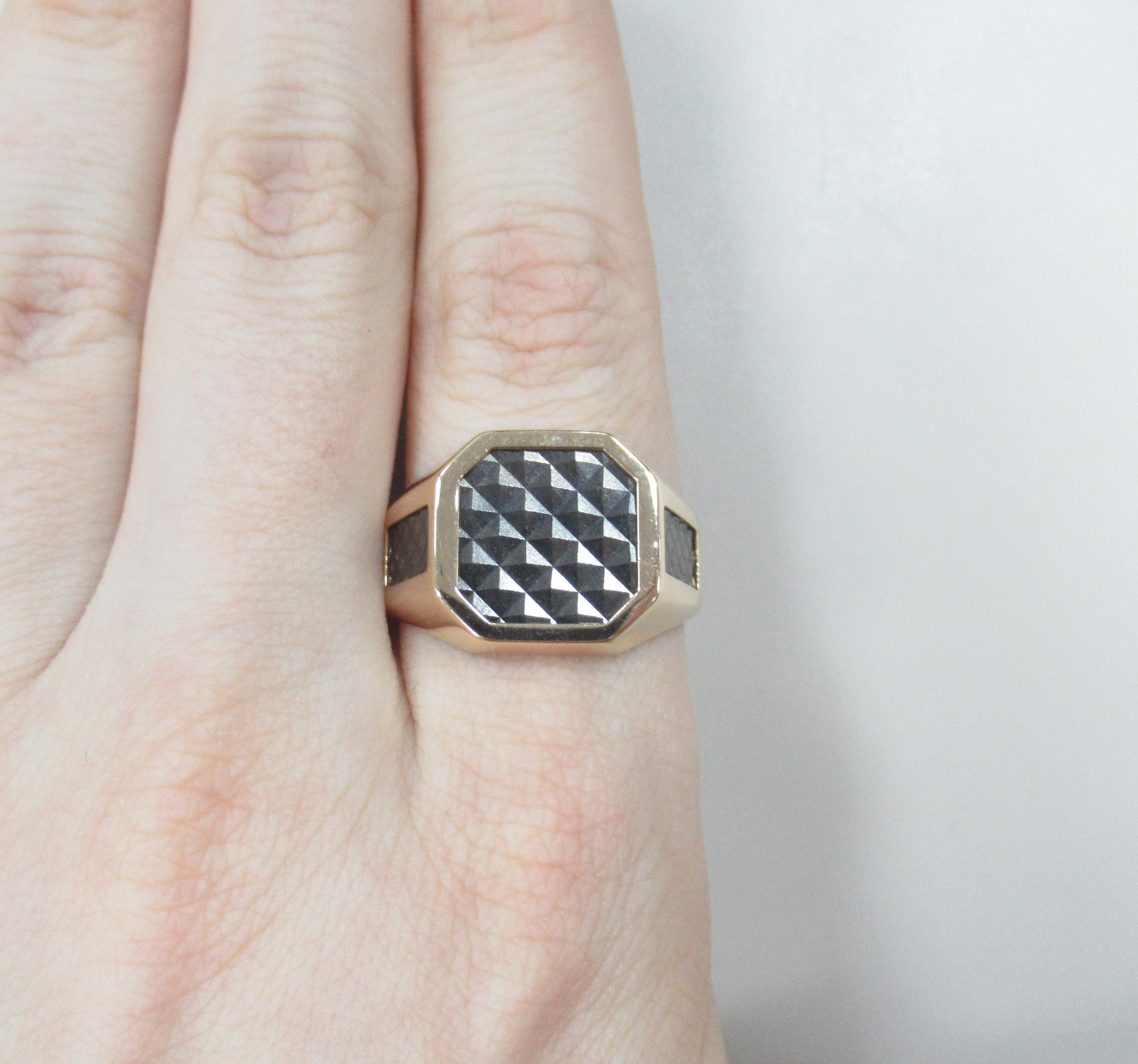 Кольцо из золота